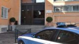 Tutti in questura, ora c’è paura per i poliziotti