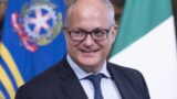 Al ministro Gualtieri arriva l’aumento di stipendio