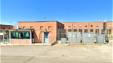 Rieti, rivolta nel carcere: sala ricreativa in fiamme, sei agenti penitenziari in ospedale