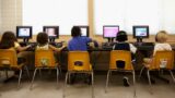 Scuola, i presidi lanciano l’allarme: se i trasporti non migliorano il ritorno alla dad sarà inevitabile