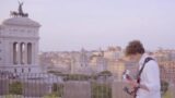 Jacopo Mastrangelo, il ragazzo con la chitarra che incanta Roma (video)
