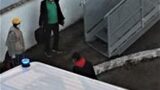Pusher africano rapina un tossicodipendente: preso a Tor Bella Monaca