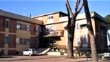 Morte alla residenza per anziani. Si “dimenticano” di trasferire un positivo