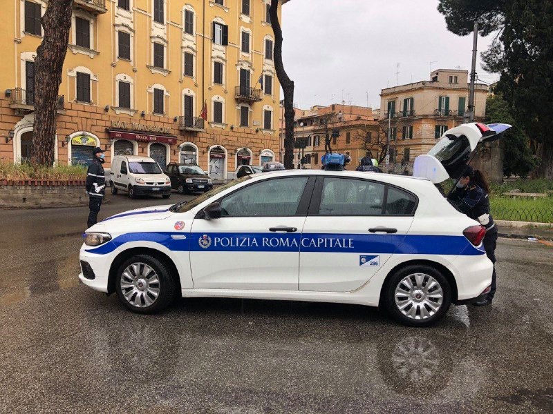 vigili urbani roma saldi