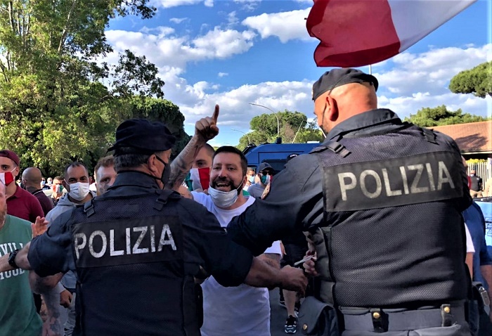 marsella con polizia