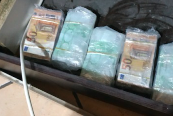 Narcos