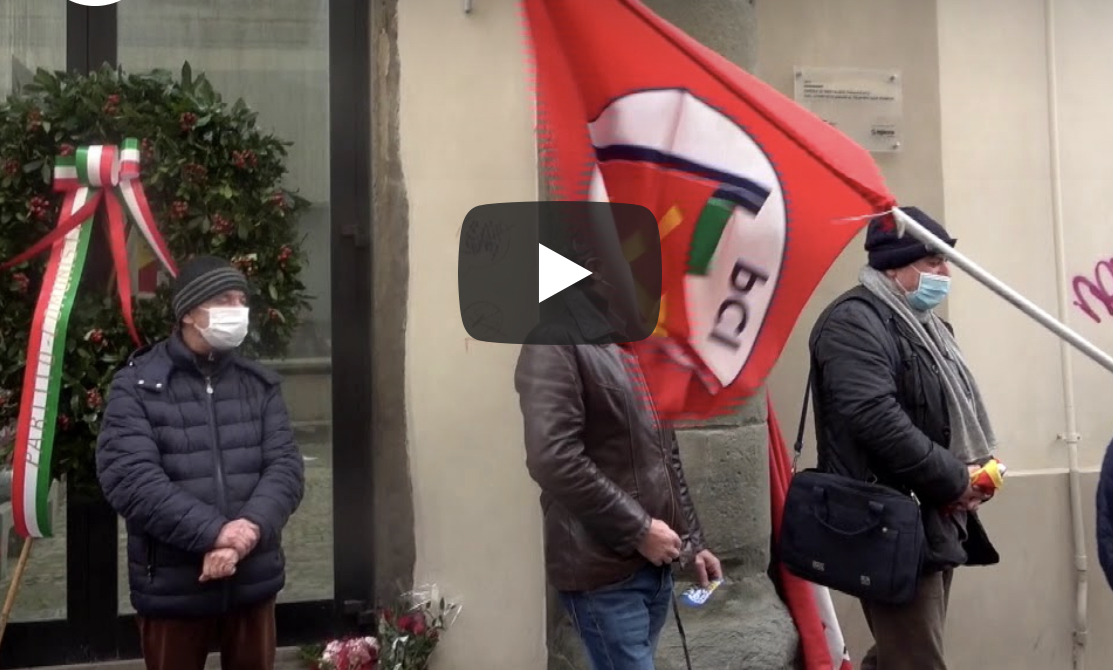 I comunisti che si scannano. E i responsabili che li leccano (video)