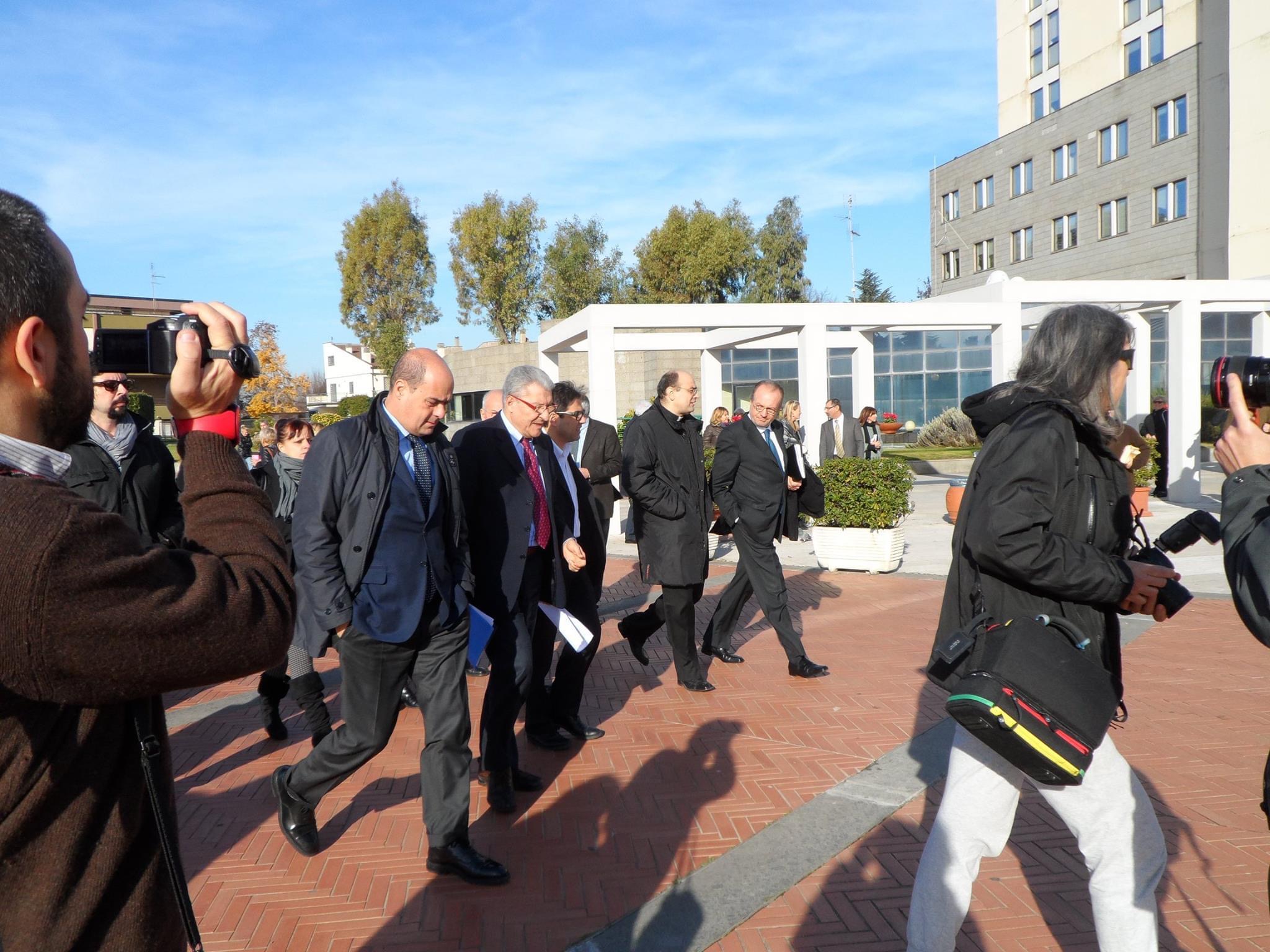 Zingaretti e il Pd abbandonano l’istituto tumori. La Pisana vota contro i malati