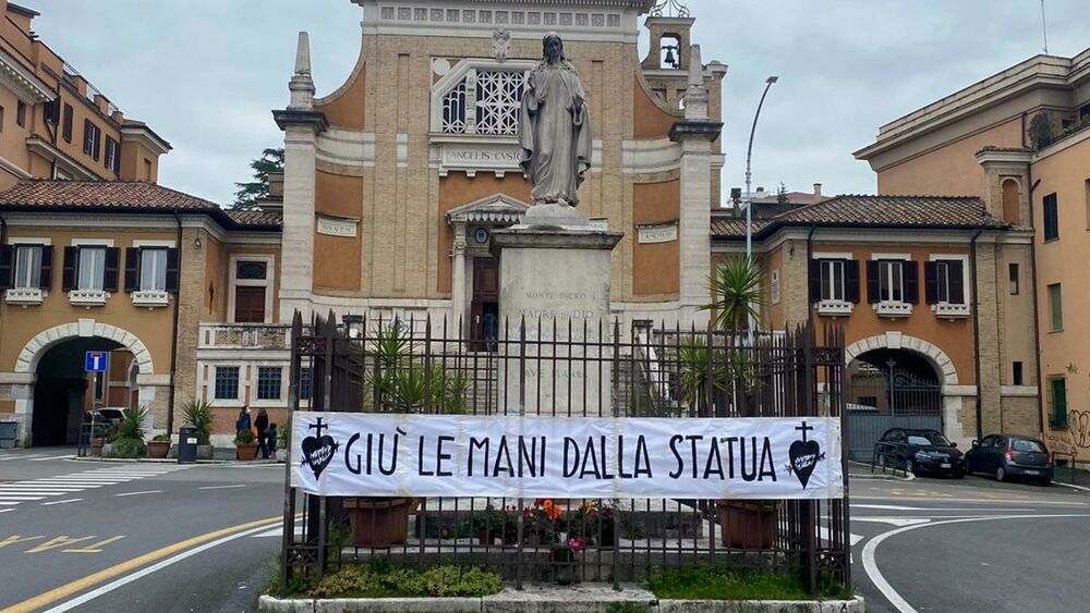 Militia Christi contro lo spostamento della statua della Madonna da Largo Sempione