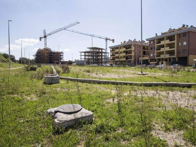 Periferie, la protesta dei consorzi. Così le opere non si fanno