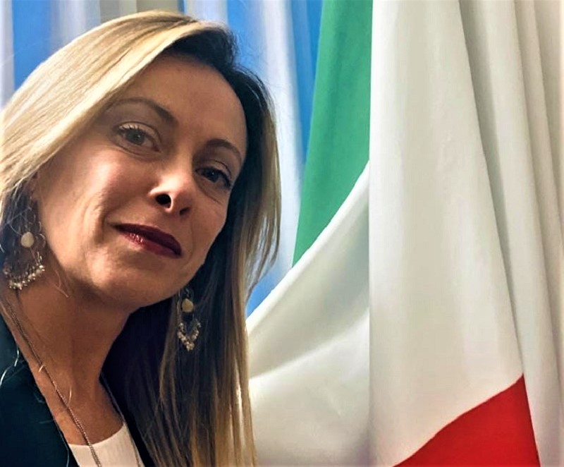 giorgia meloni tricolore (2)
