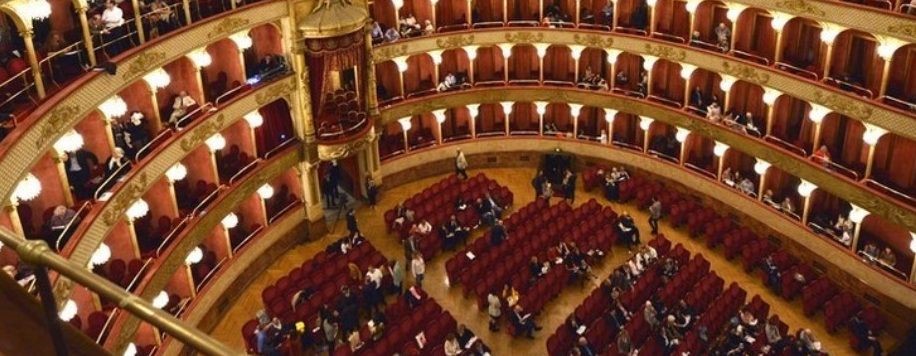 teatro opera foto