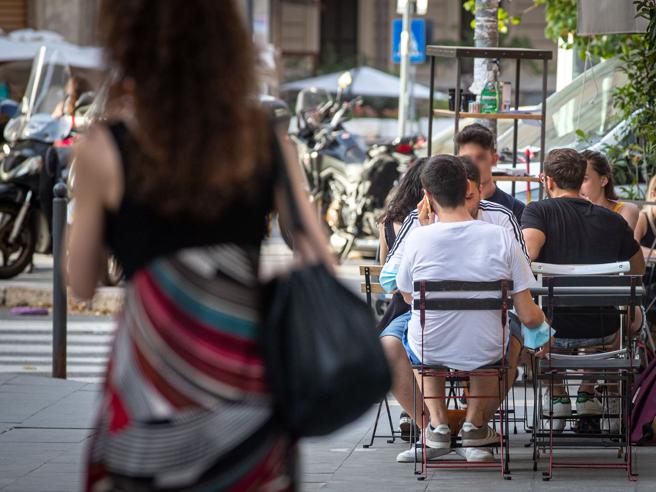 Vigile di quartiere contro la ‘mala movida’. Parte la proposta da Piazza Bologna