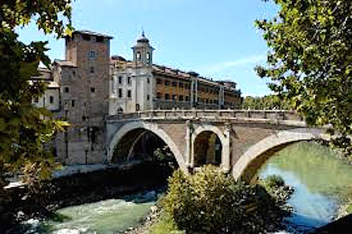 lungo tevere