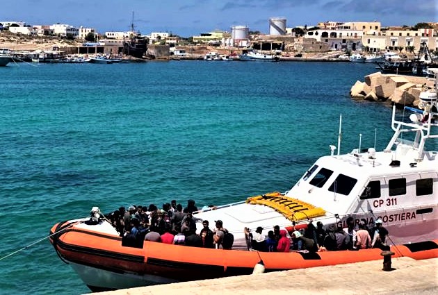 sbarchi a lampedusa (2)
