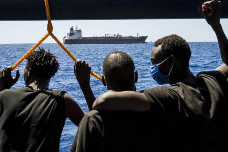 clandestini a lampedusa