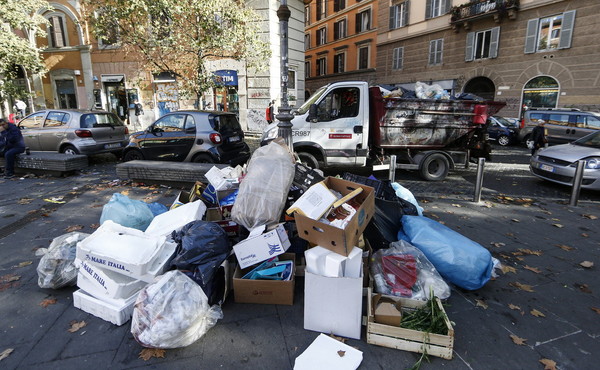 Qualità della vita, Roma sempre più giù. Rifiuti e traffico il tallone d’Achille
