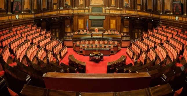 Parlamento pusillanimi