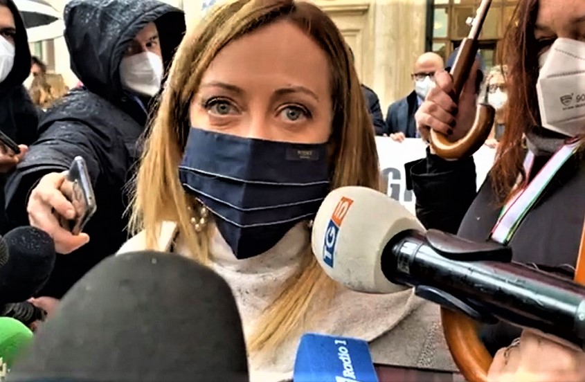 meloni flash mob (2)