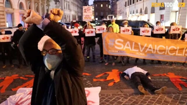 Strade di Roma, continua la strage. Quindici morti solo a gennaio