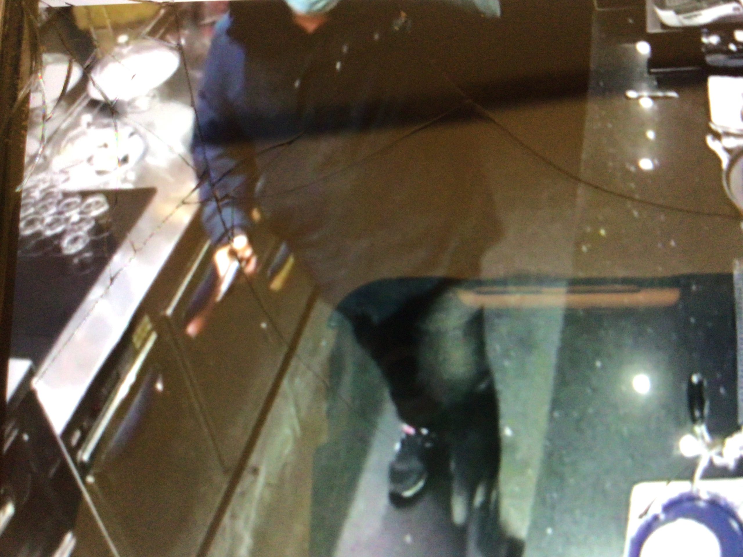 Furto con pistola in sala slot, le telecamere inchiodano il ladro che finisce in carcere