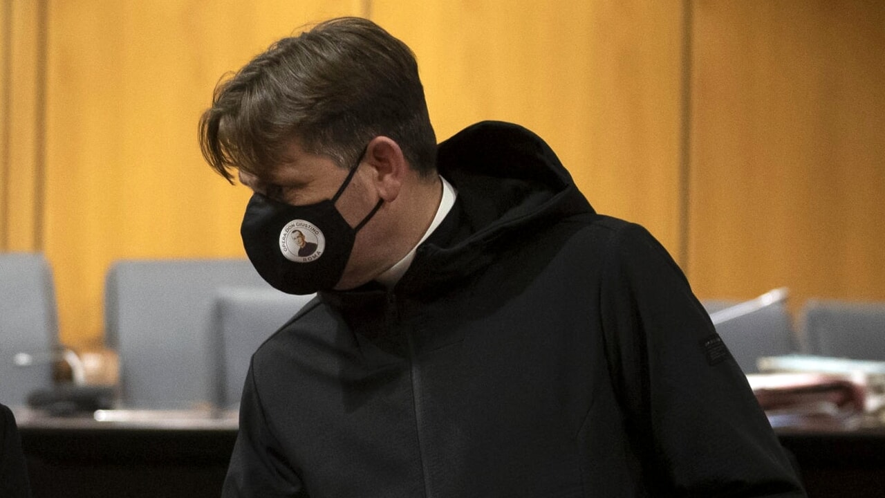 Don Antonio Coluccia, il ‘prete coraggio’ aggredito al Laurentino 38