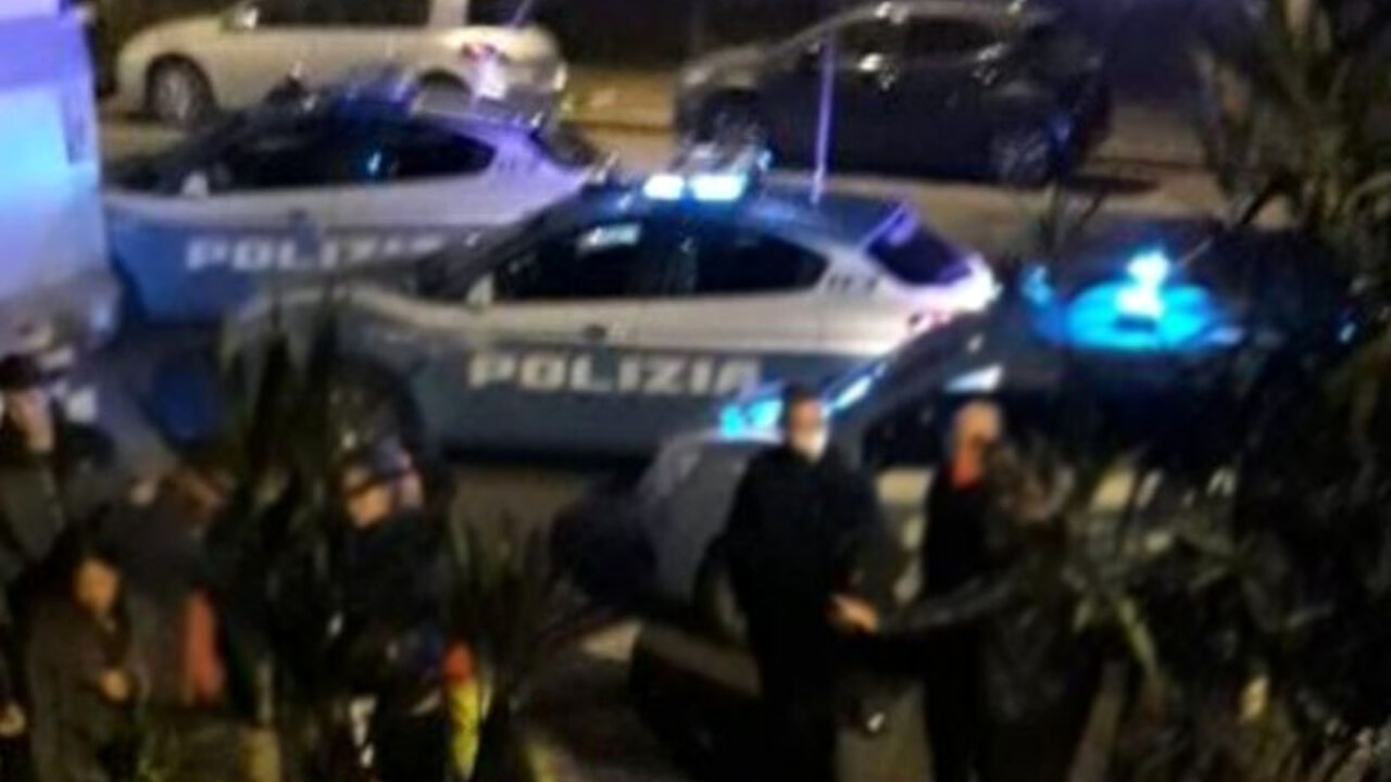 Adolescenti fuori controllo, 19 enne ferisce due 17 enni a Trastevere