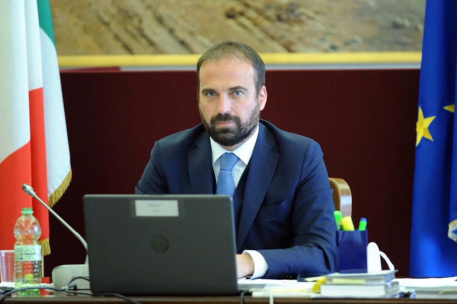 “Le istituzioni non sono un giocattolo”: Marattin (IV) si dimette dalla commissione sulle banche