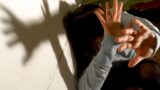 Velletri, 13enne violentata dal branco: abusata a turno da 7 minorenni, mentre gli altri filmavano