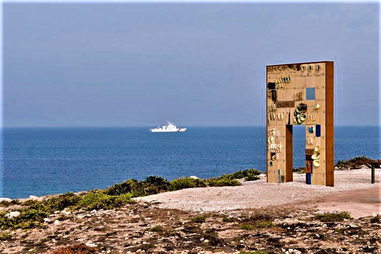 lampedusa porta europa (2)