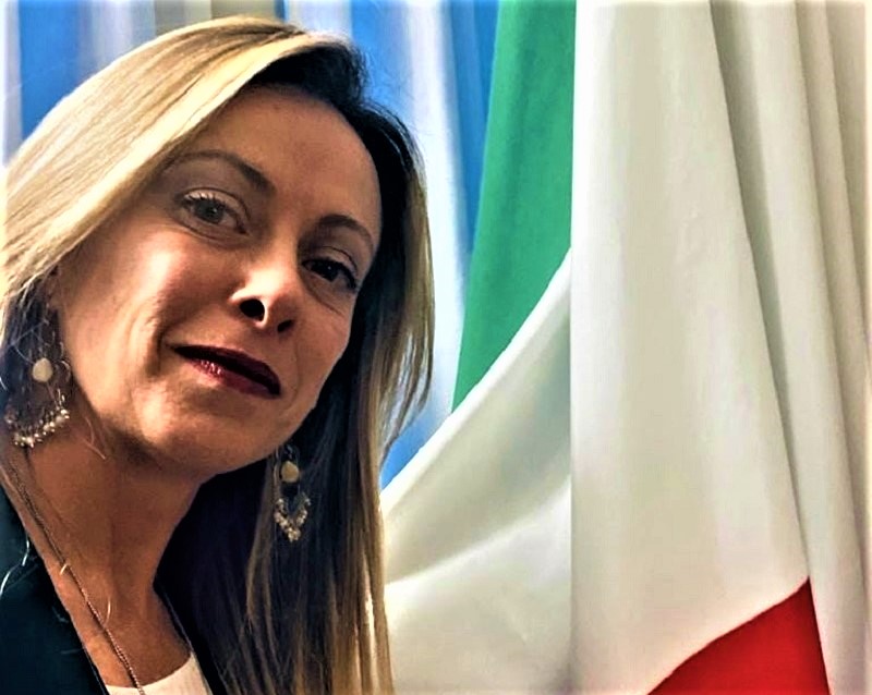 giorgia meloni tricolore (3)