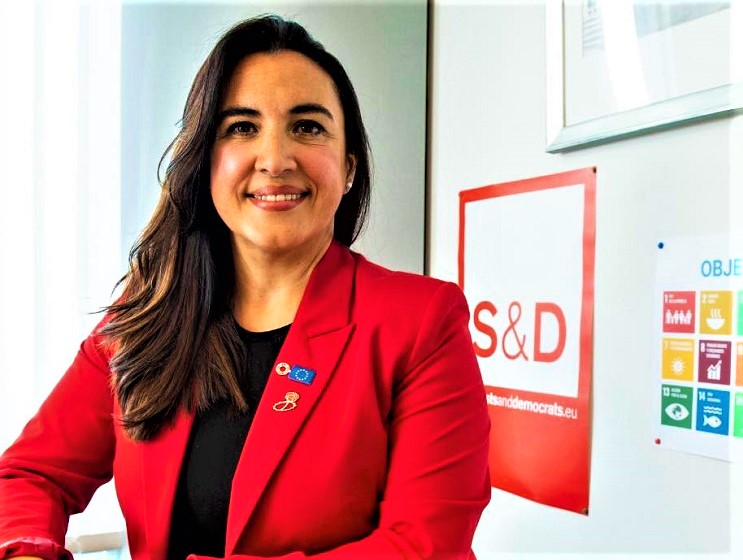 eurodeputata gonzalez (2)