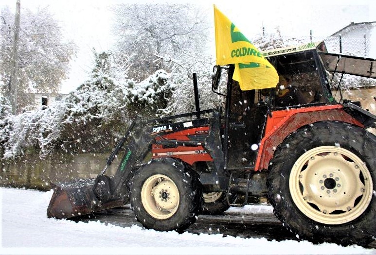 trattori contro la neve (2)