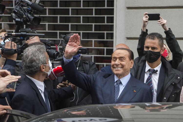 berlusconi assolto