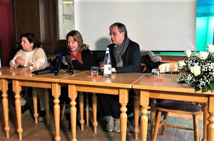 conferenza stampa trevignano (2)