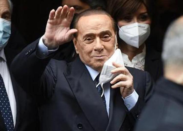 berlusconi mascherina