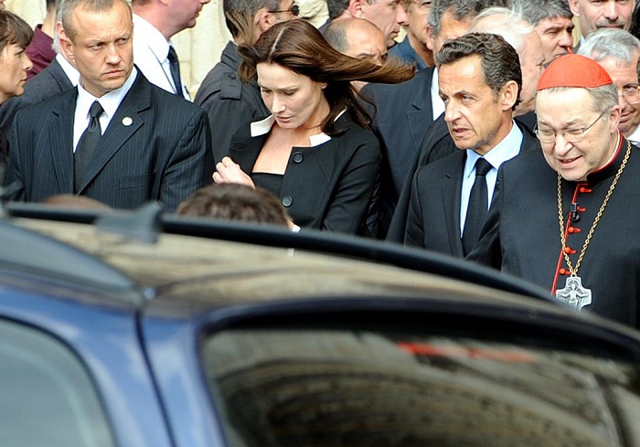 Clamorosa sentenza in Appello: Sarkozy condannato a tre anni, uno da scontare in detenzione