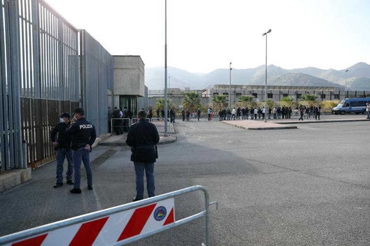 carcere pagliarelli
