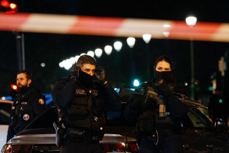 polizia parigi