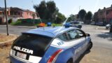 Giardinetti, due 21enni accerchiati, picchiati e derubati da 4 stranieri