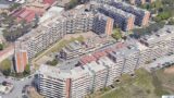 Roma, alcol, festini e degrado all’ex hotel Cinecittà: donna precipita nel vano ascensore
