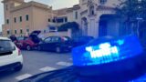 Ostia, maxi controlli della polizia: inseguimento sul lungomare, fermato un uomo (FOTO)