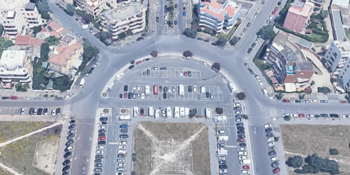 Ostia, piazza Sirio, foto Goole Maps creato con I.A.