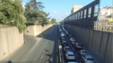 Pontina, scontro tra auto e furgone blocca l’arteria: 5 km di coda tra Pomezia e Latina