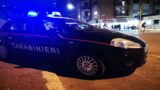 Roma, strattona e ruba il cellulare a una donna: il Carabiniere fuori servizio lo vede e lo arresta