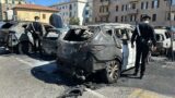 Tivoli, sei auto bruciano in piazza: si indaga sul dolo