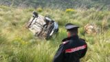 20enne perde il controllo dell’auto e finisce in un dirupo