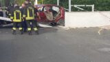 Grave incidente a Nuova Florida: auto sbanda e sfonda la ringhiera. 4 feriti (FOTO E VIDEO)