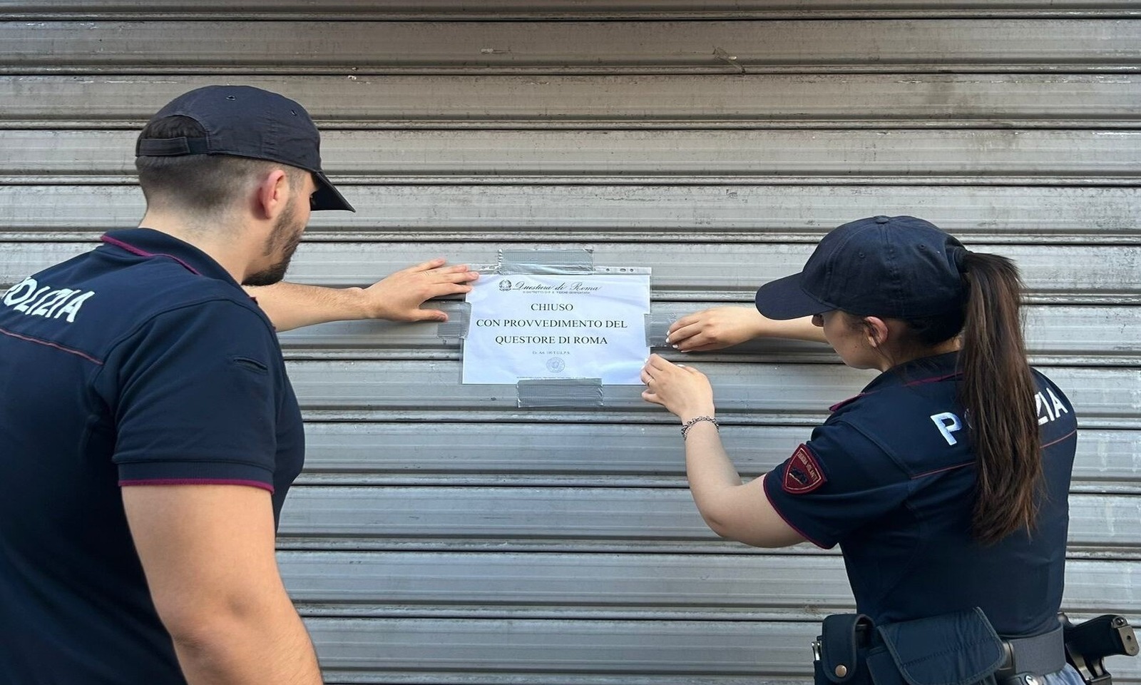 Locale chiuso a Piazza Sempione