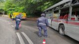 Roma, tir sbanda e colpisce un bus sulla Pisana (FOTO)